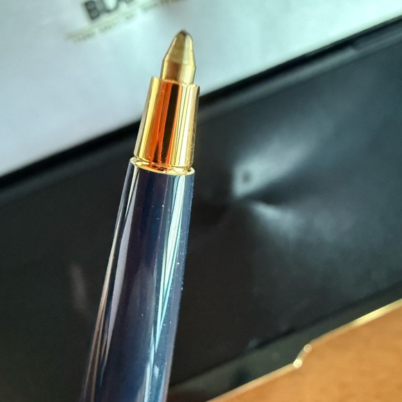 Brand New Mont Blanc Pens (set of two) - Picture 10 of 11